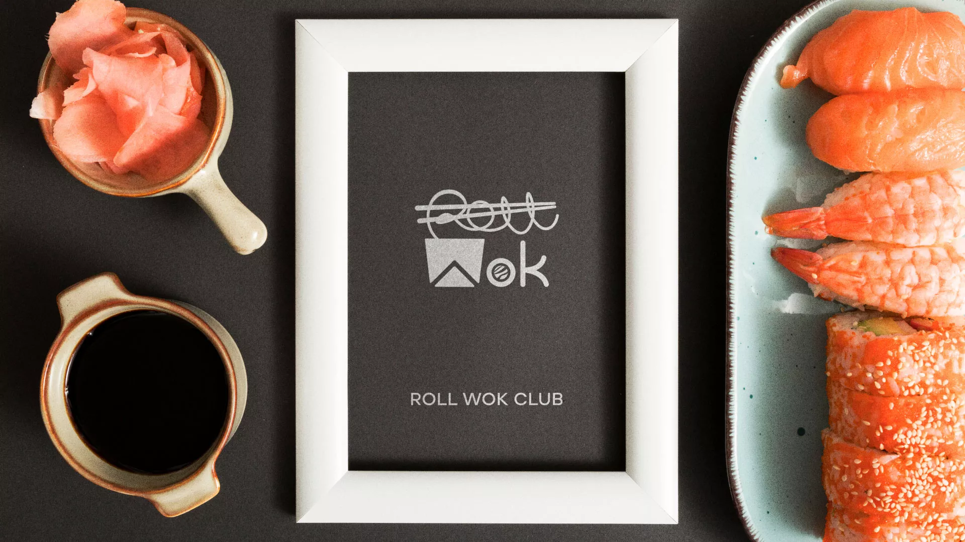 Разработка логотипа суши-бара «Roll Wok Club» в Змеиногорске